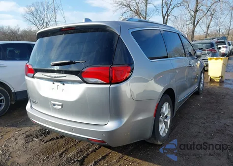2018 Chrysler Pacifica Touring L Plus из США, поврежденный, VIN 2C4RC1EG0JR333445